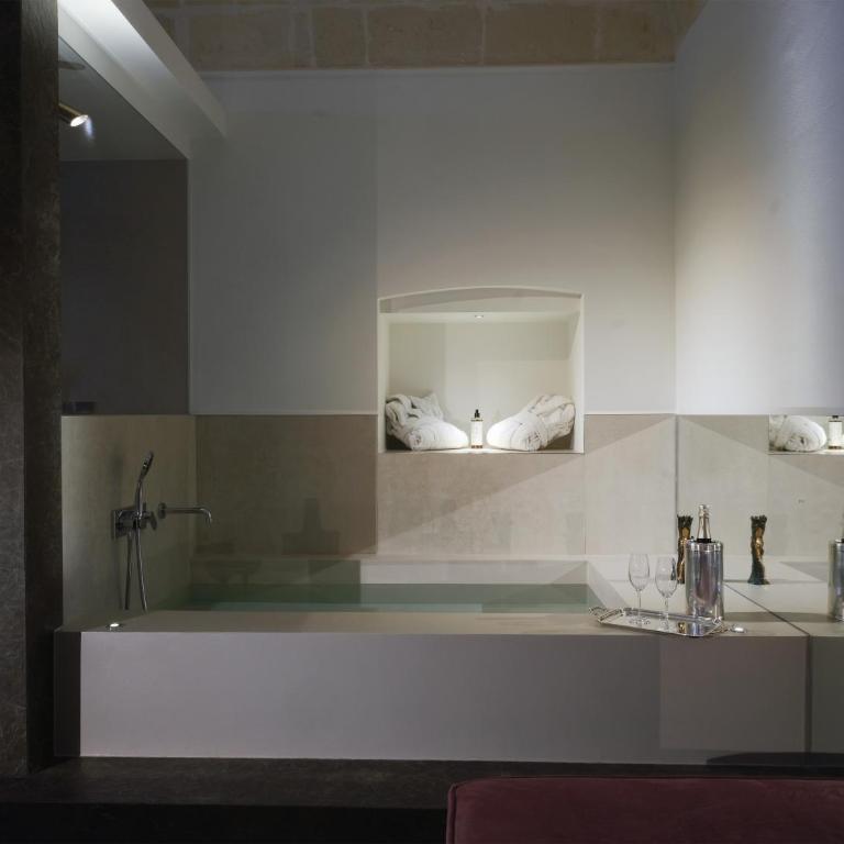 Euvodia Luxury Rooms - Suite con Vasca - 3