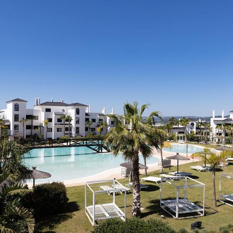 Ground floor 4 Bedroom Apartment @ Estepona Hills! - Apartment - 61