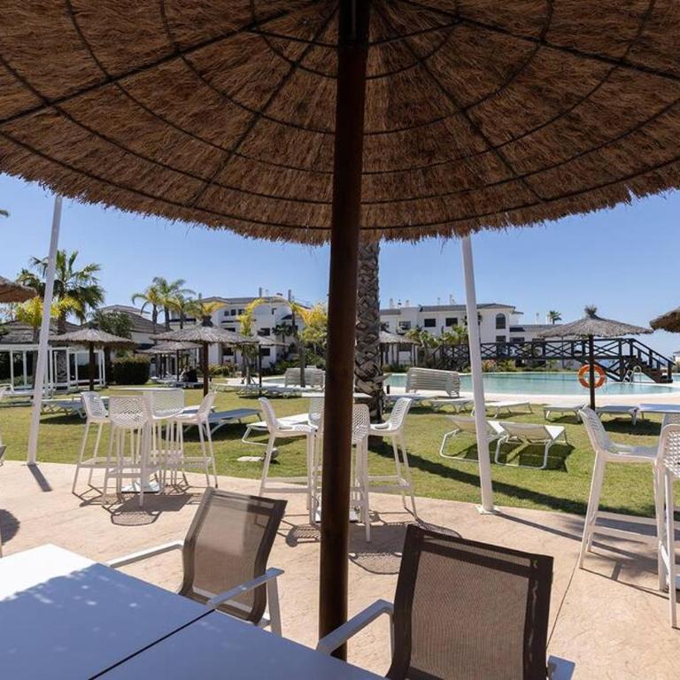Ground floor 4 Bedroom Apartment @ Estepona Hills! - Apartment - 53