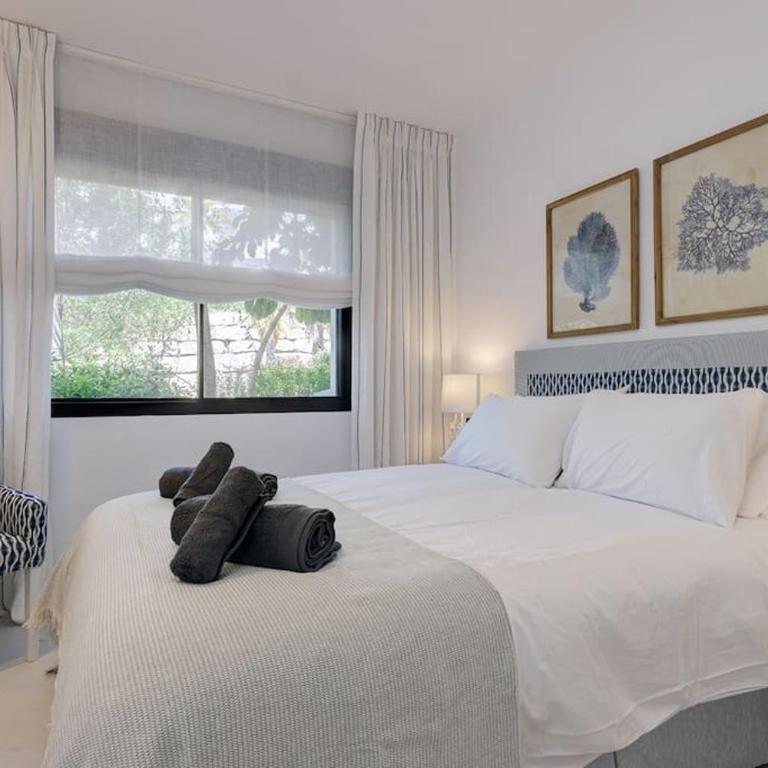 Ground floor 4 Bedroom Apartment @ Estepona Hills! - Apartment - 32