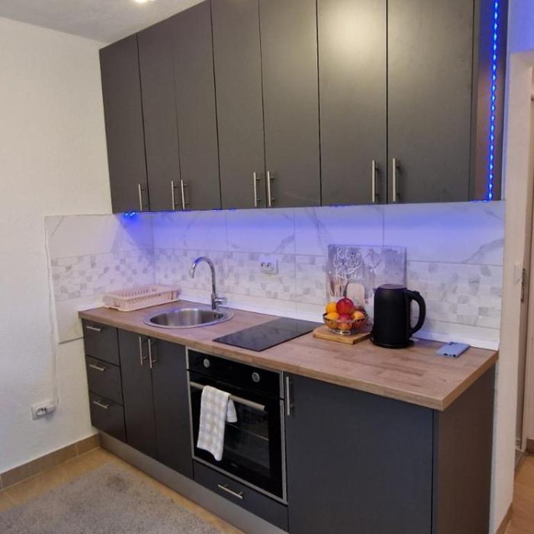 Apartmani Komatina Đenovići 2 - One-Bedroom Apartment - 31