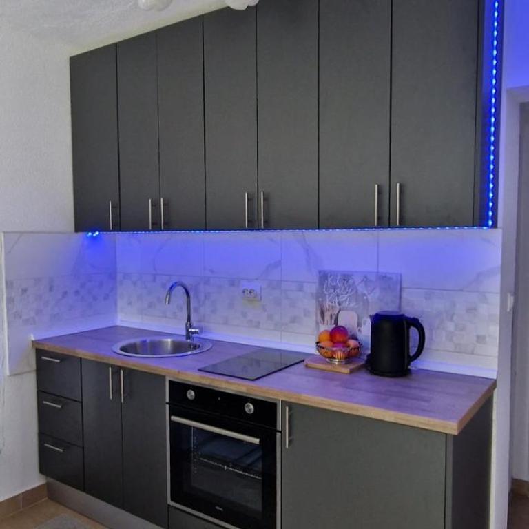 Apartmani Komatina Đenovići 2 - One-Bedroom Apartment - 33