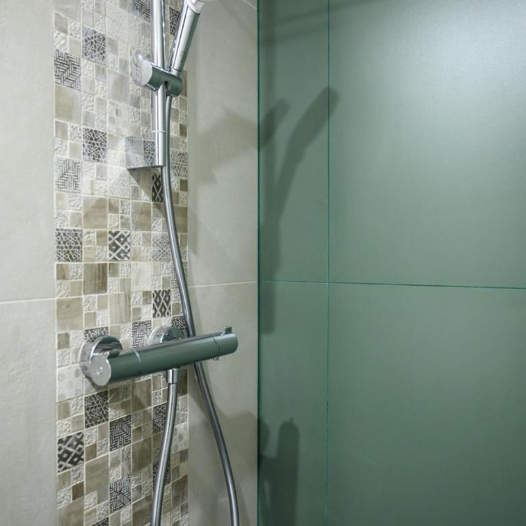 Hôtel D'Alsace - Chambre Quadruple - 6