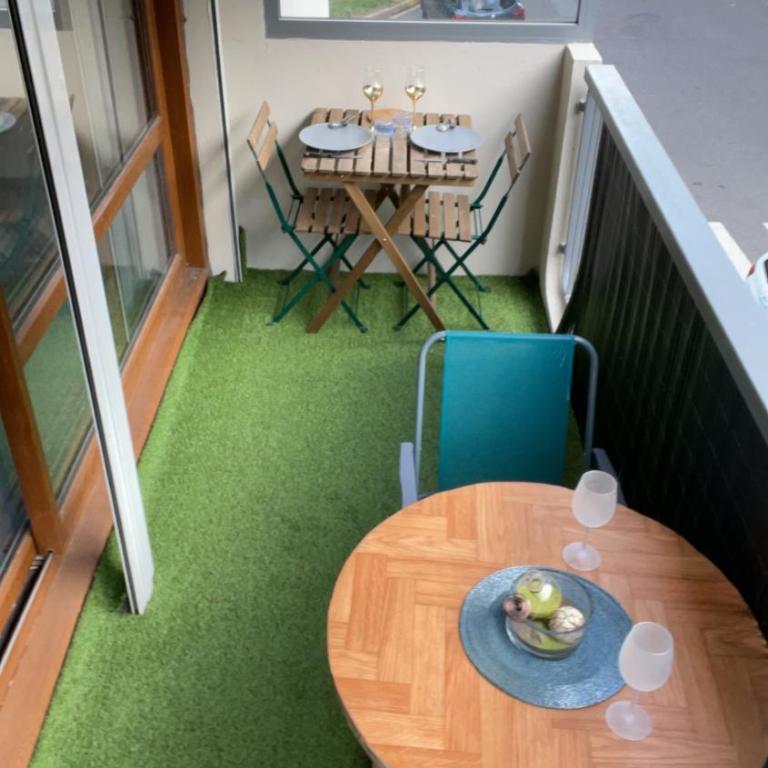 Bel appartement composé de deux chambres - Two-Bedroom Apartment - 12