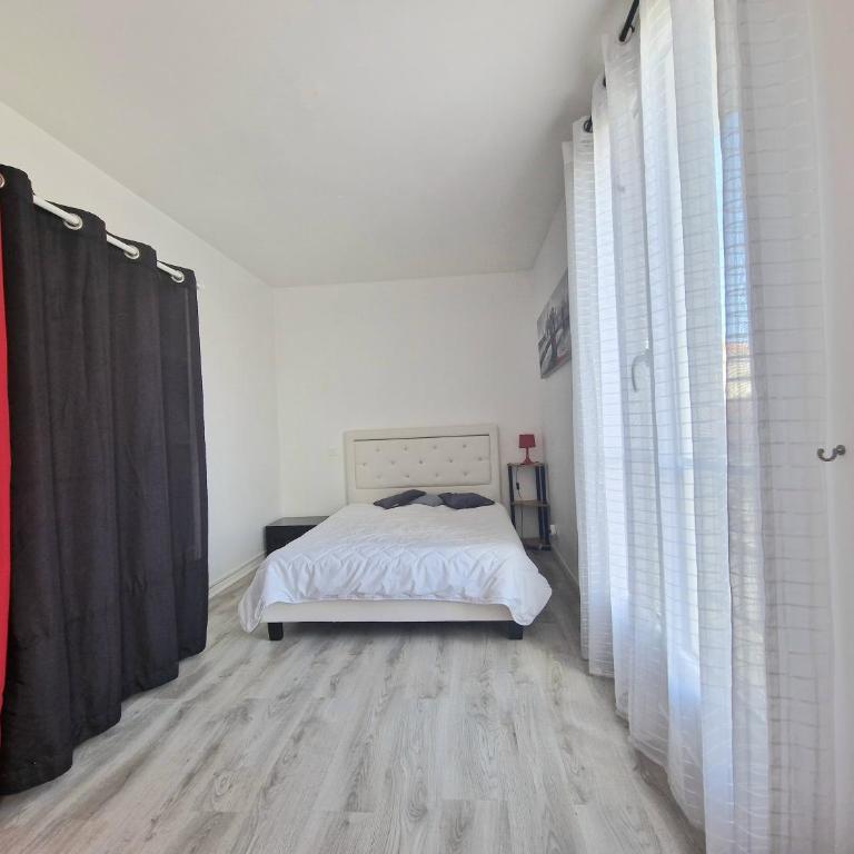 BONCOIN - Apartment mit 2 Schlafzimmern - 10