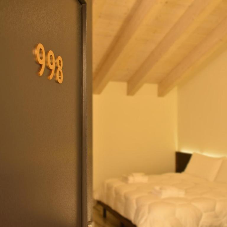 Welc-om Royal Garden luxury rooms - Camera Matrimoniale Standard - 9