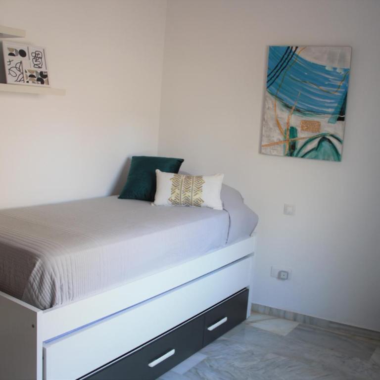 Rock Bay 22 - Three-Bedroom Apartment - 31
