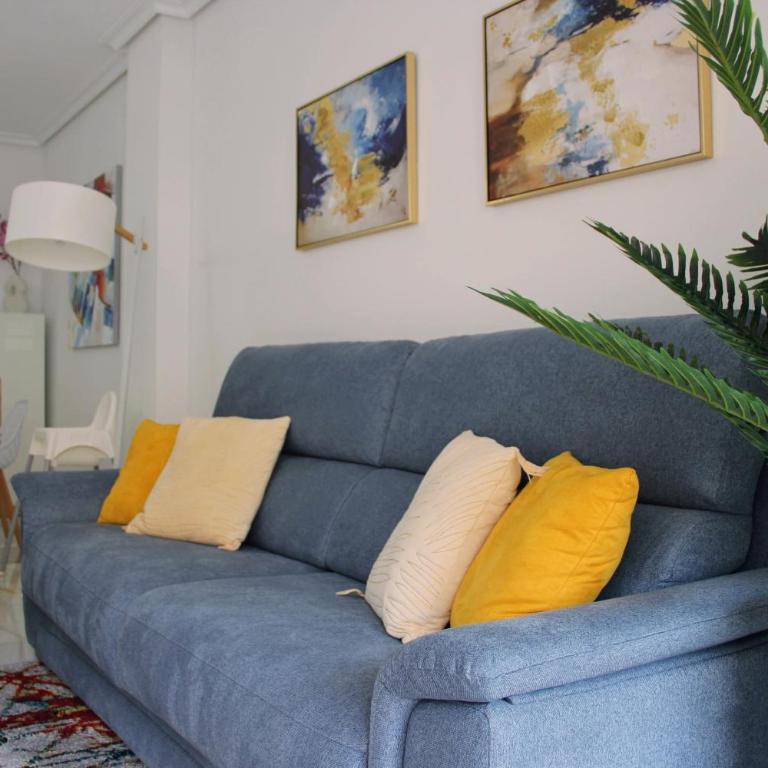 Rock Bay 22 - Three-Bedroom Apartment - 12