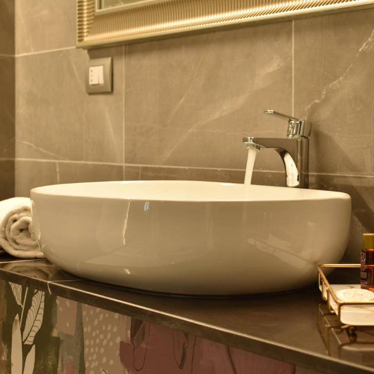 Welc-om Royal Garden luxury rooms - Camera Matrimoniale Deluxe - 6