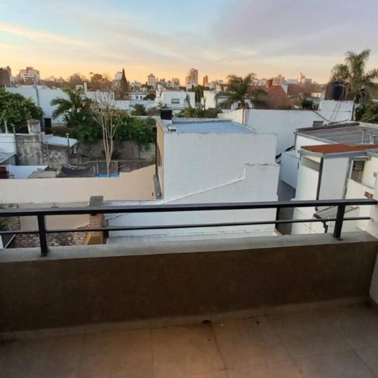 Monoambiente con Cochera Cubierta a 300m del Hospital Español y 15 cuadras del Estadio Único - Apartamento de 1 dormitorio - 8