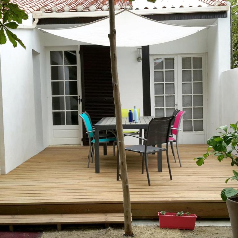 Maison familiale avec jardin, parking privé et wifi aux Sables-d'Olonne - FR-1-331-35 - Maison de Vacances (6 Adultes) - 2