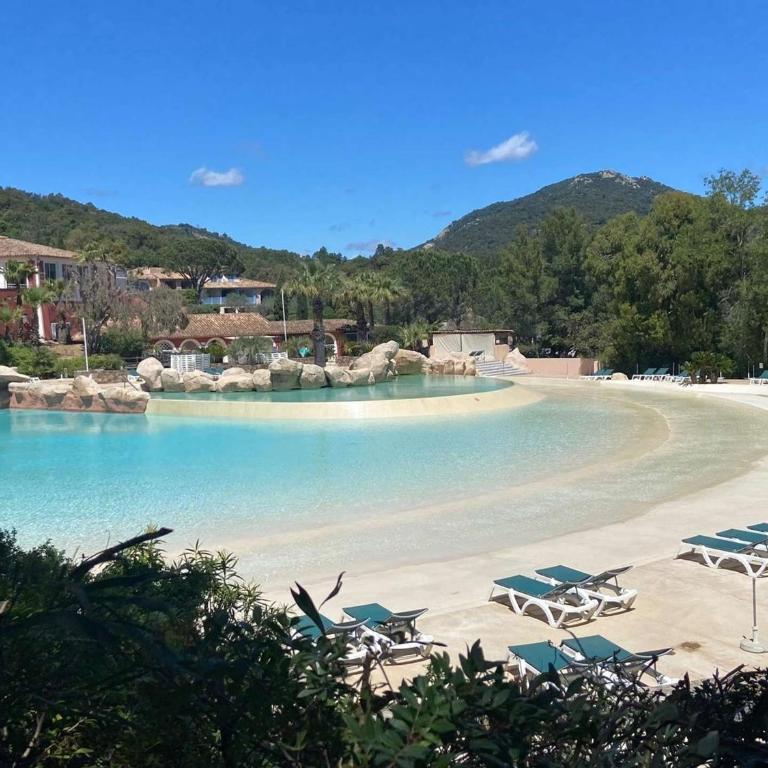 Grimaud : Appartement 3 Pces avec piscine et vue mer - FR-1-226-514 - Apartment - 1