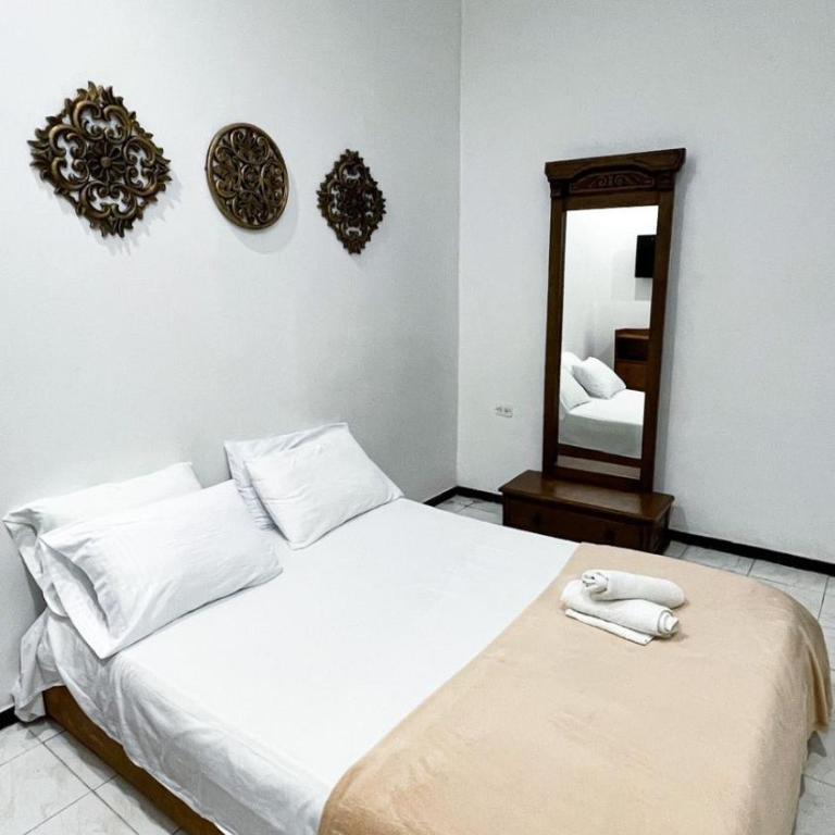 HOSTEL M&H - Budget Double Room - 2