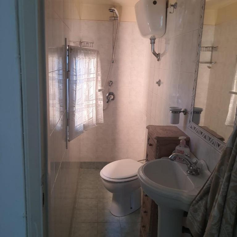 5 Cinque Terre Monolocale in Centro a La Spezia - One-Bedroom Apartment - 6