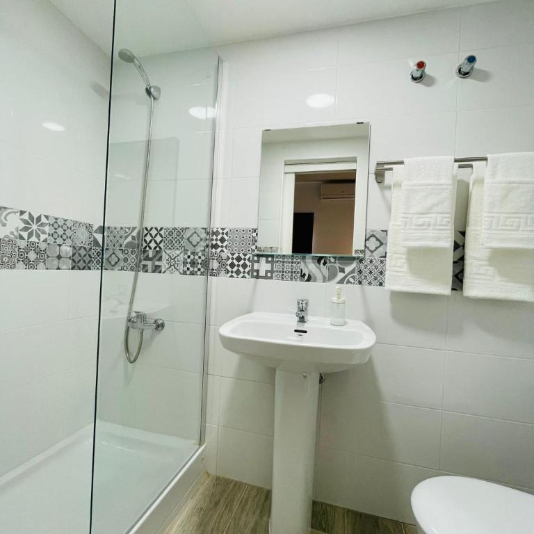 Micaela Charming Hostal - Habitación Doble Estándar - 10