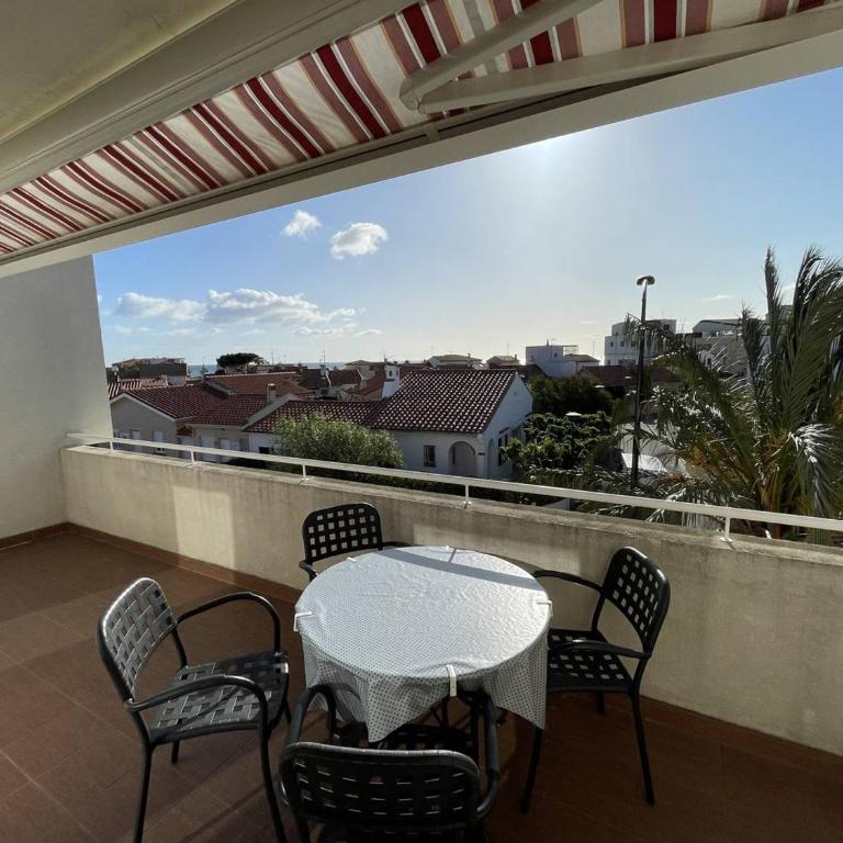 Bel T2 avec Garage, Terrasse et Animaux Admis - Saint-Cyprien Plage - FR-1-106-96 - Apartment - 4