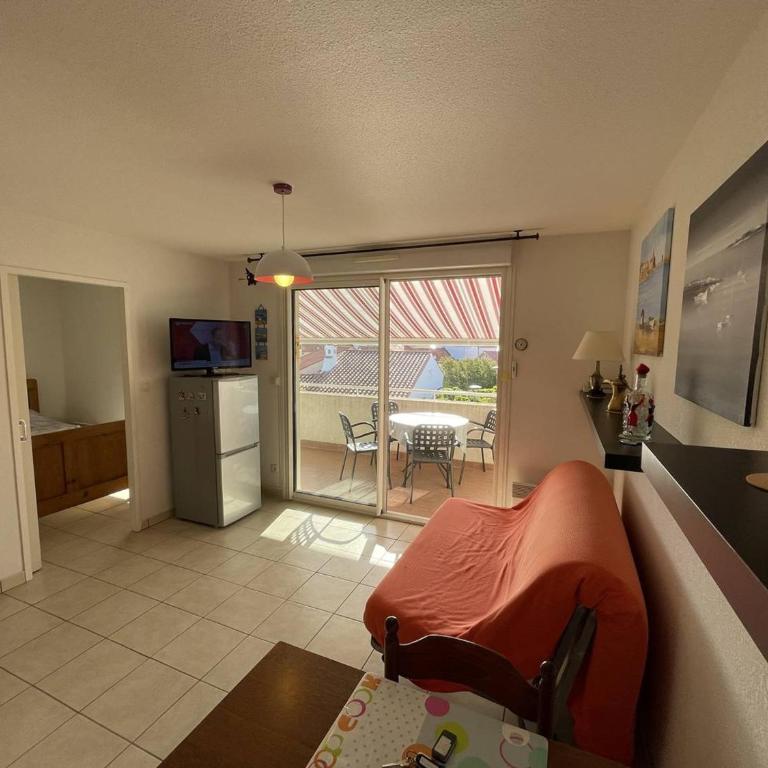 Bel T2 avec Garage, Terrasse et Animaux Admis - Saint-Cyprien Plage - FR-1-106-96 - Apartment - 22