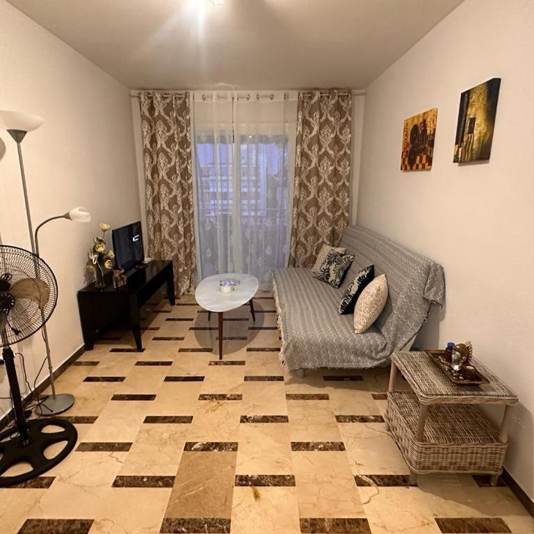 Apartamento frente a Club Naútico con piscina - Apartamento de 2 dormitorios - 6