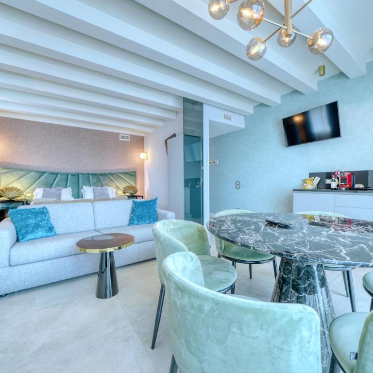 Palazzo della Scala Hotel - Luxury Suites & Spa - Suite with Whirlpool and Lake View - 3