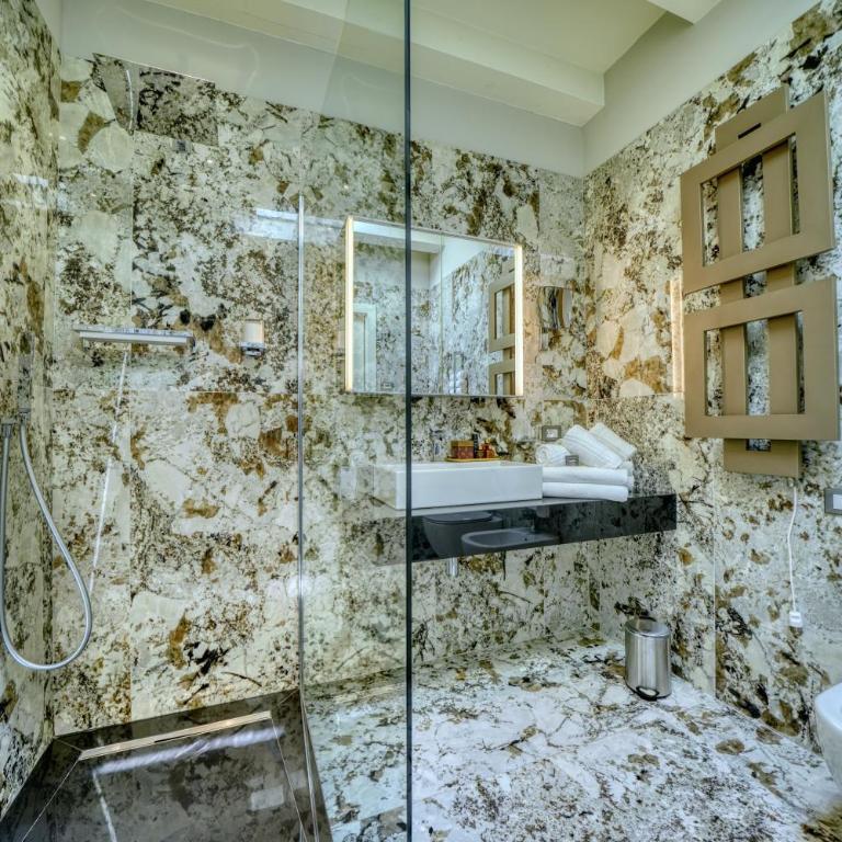 Palazzo della Scala Hotel - Luxury Suites & Spa - Suite with Whirlpool and Lake View - 5