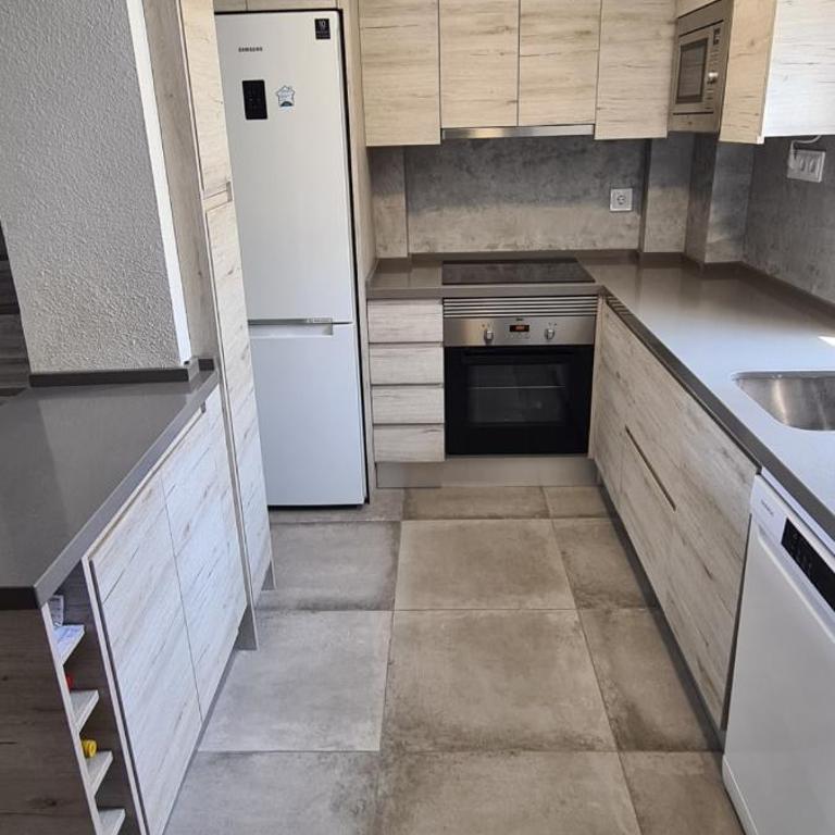 ÁTICO TRIPLEX ISLA VERDE - Casa de 3 dormitorios - 3