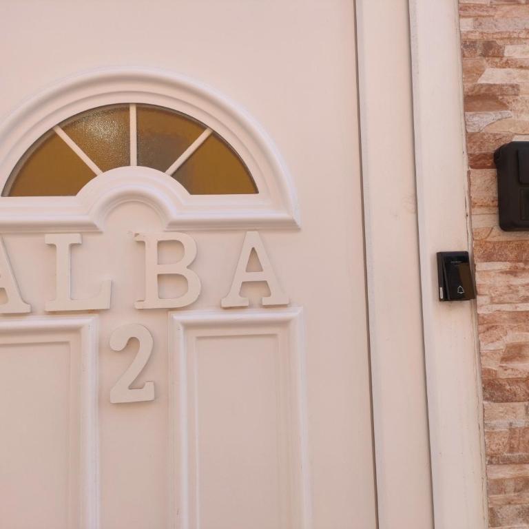 Alba 2 apartamento y Alba 3 habitación con baño - Apartamento con terraza - 28