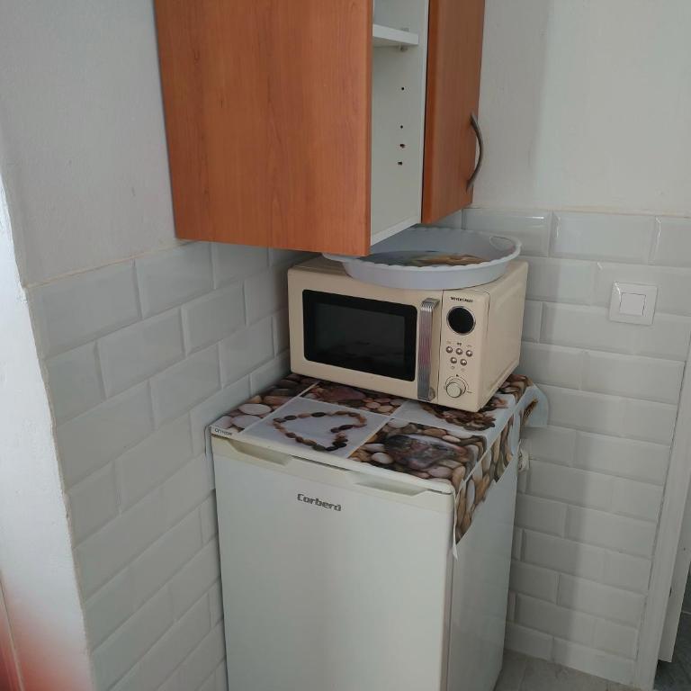 Alba 2 apartamento y Alba 3 habitación con baño - Apartamento con terraza - 80