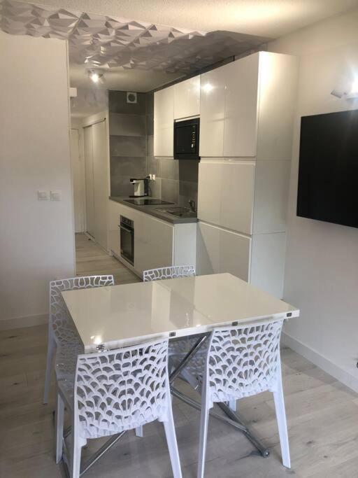 Studio 25m2 hyeres plages - Appartement 1 Chambre - 7