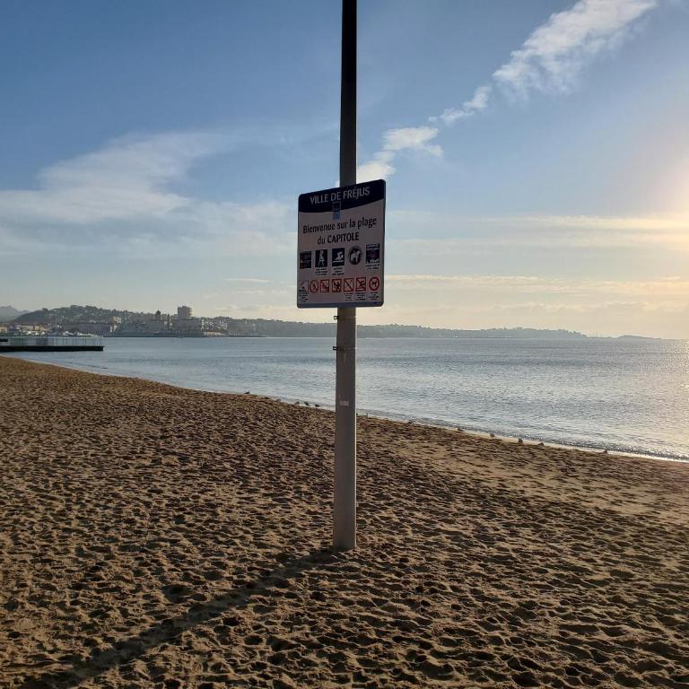 Port Frejus Est, Le Capitole, Studio 27m2, vue mer - Studio Familial - 13