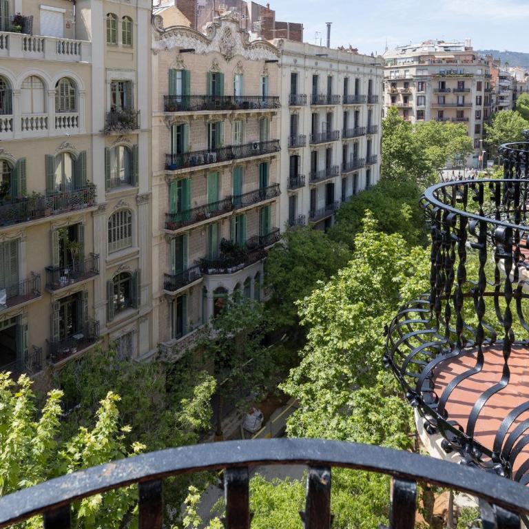 ApartEasy - Modernist flat in Eixample center - Three-Bedroom Apartment - 16