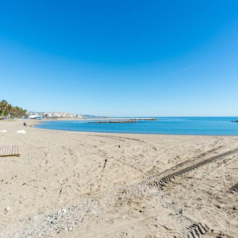 Incredible luxury location in Puerto Banús beach for families - Apartamento de 3 dormitorios - 66