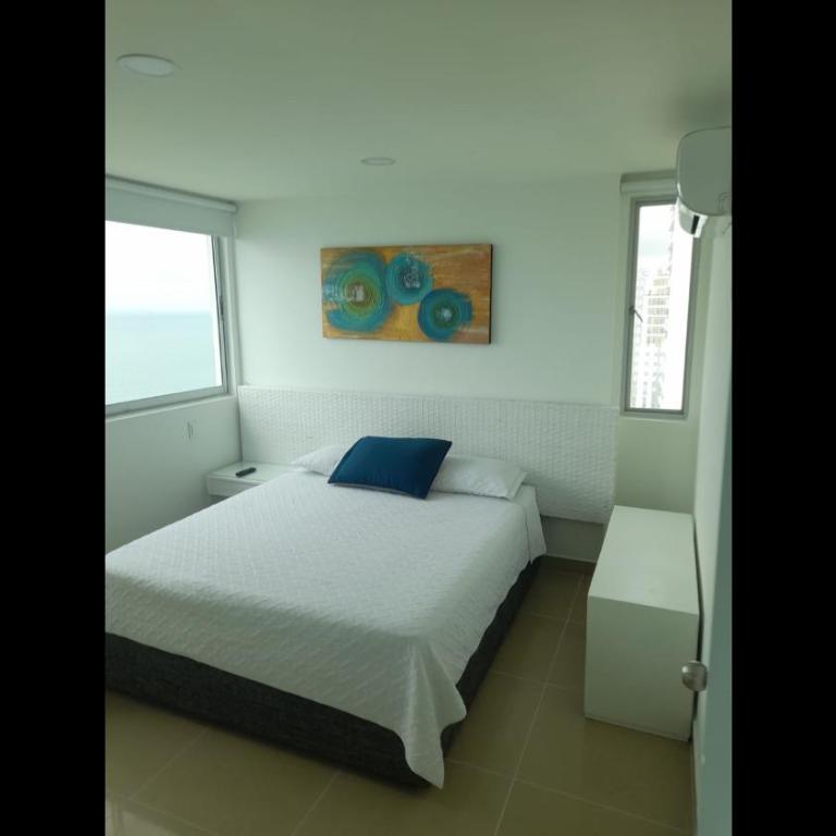 2 Bedroom Beachfront Apartment 2P1-Al4 With Pool And WIFI - Apartment - 5