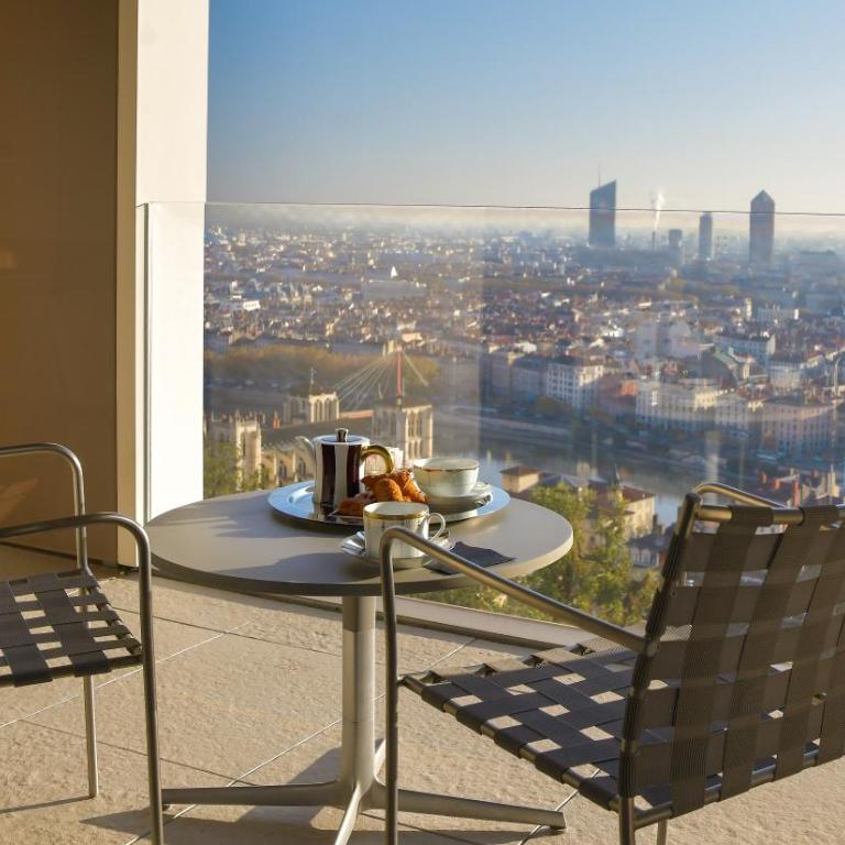 Villa Maïa - Suite - Vue sur Ville - 5