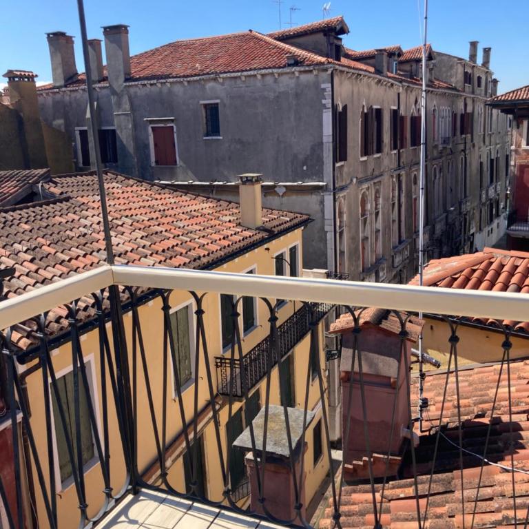 KEY LOCATION near Palazzo Grassi - Casa Vacanze - 11