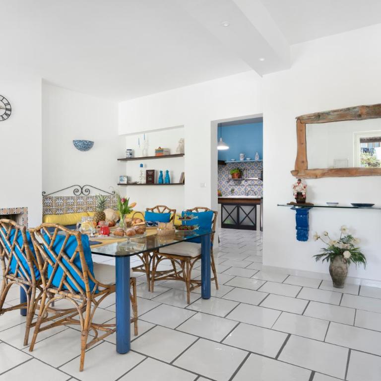 Villa Gilù in Sorrento coast - De Vivo Realty - Three-Bedroom Villa - 4