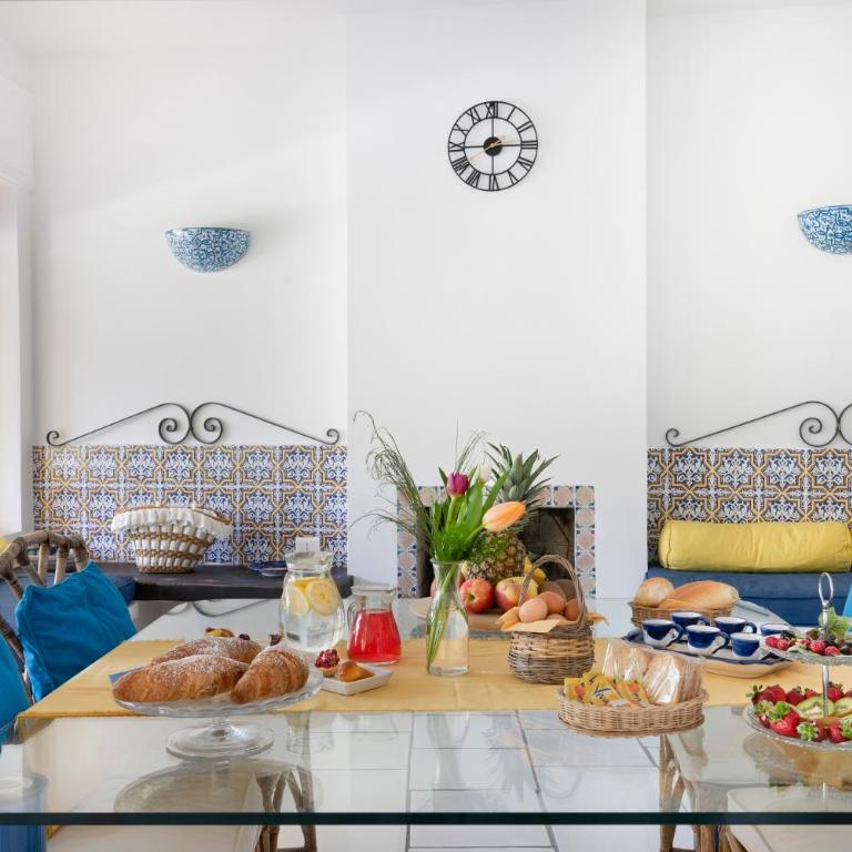 Villa Gilù in Sorrento coast - De Vivo Realty - Three-Bedroom Villa - 19