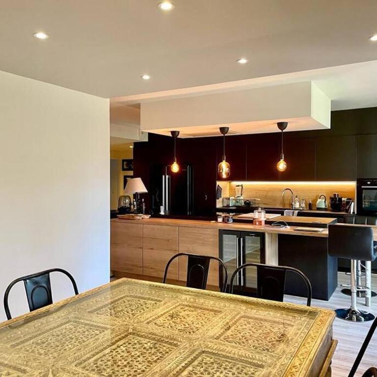 Superbe T5 2mn à pied de l'océan - Appartement - 2