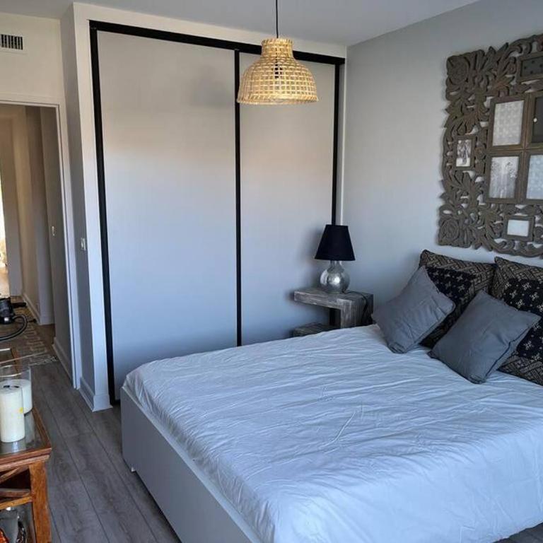 Superbe T5 2mn à pied de l'océan - Appartement - 10
