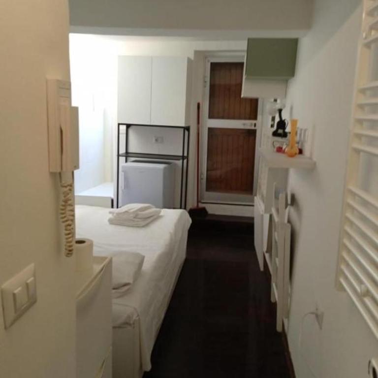 piccolo monolocale con angolo cottura - One-Bedroom Apartment - 1