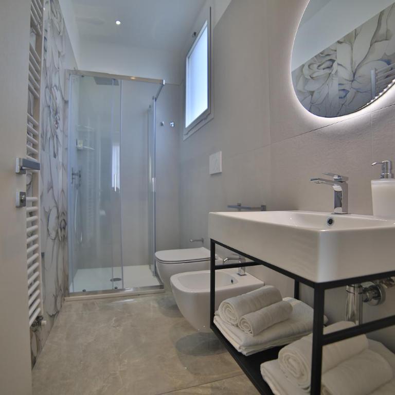 Calaluna Rooms - Double Room with Balcony - 9