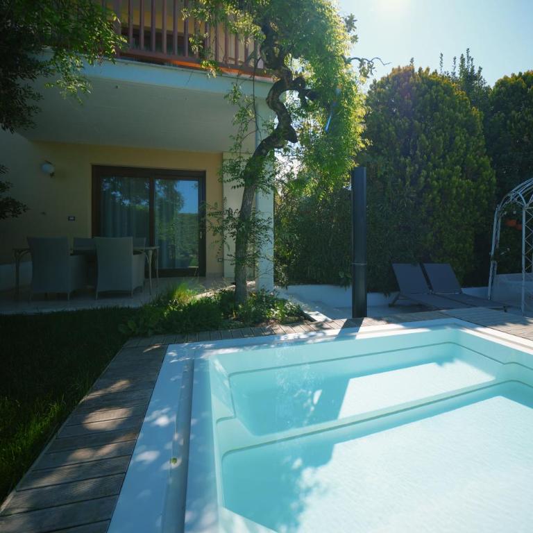 Palazzo della Scala Hotel - Luxury Suites & Spa - Two-Bedroom Suite with Private Pool and Garden - 6