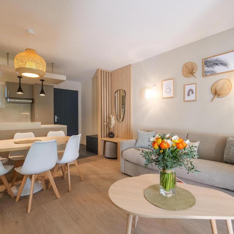 Clapotis des Flots St Tropez XII - Two-Bedroom Apartment with Terrace - 4