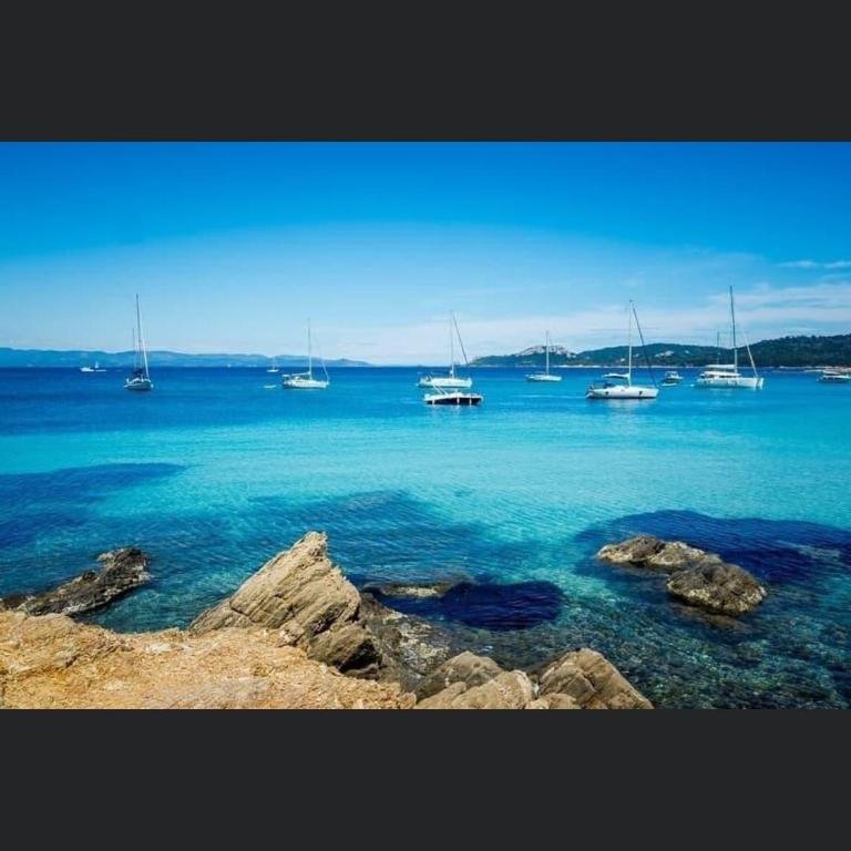 Appartement pieds dans l’eau Vue Mer Bormes Les Mimosas - One-Bedroom Apartment - 22