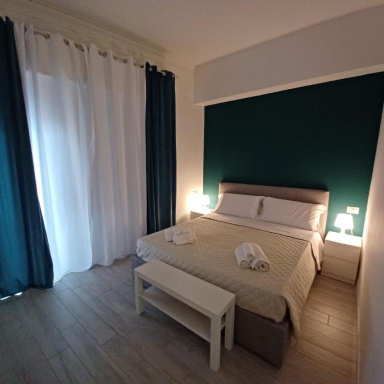 La Stazione 92 - King Room with Balcony - 1