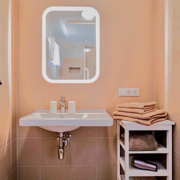 Ferienhaus4 familienfreundlich nahe Millstätter See, voll ausgestattete 85m2, jedes Schlafzimmer eigenes Bad, Sonnenterrasse, ideal für Aktivitäten am See oder in den Bergen - Ferienhaus 4 - 17
