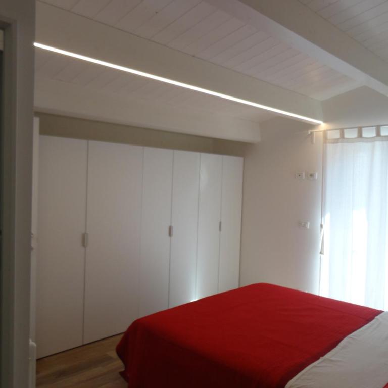 CASA MIRO' vicinissima al mare e parcheggio privato gratuito se disponibile - Two-Bedroom Apartment - 16