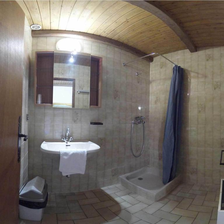 Hôtel les Gardettes - Chambre Quadruple Supérieure - 11