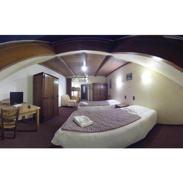 Hôtel les Gardettes - Chambre Quadruple Supérieure - 15