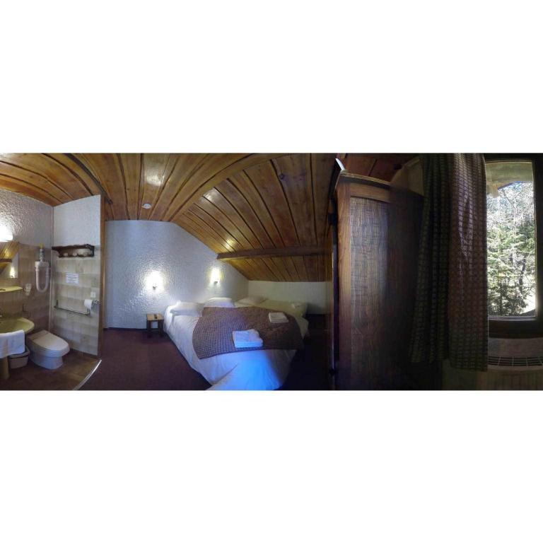Hôtel les Gardettes - Chambre Double avec Douche Privée Extérieure - 3