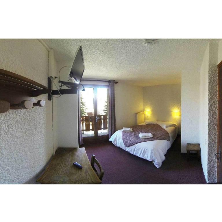 Hôtel les Gardettes - Petite Chambre Double - 7